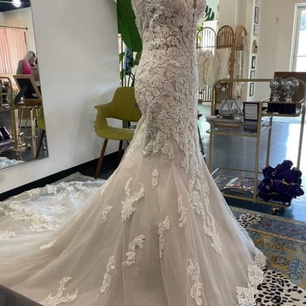 Fiona- Maggie Sottero - Picture 5 of 9